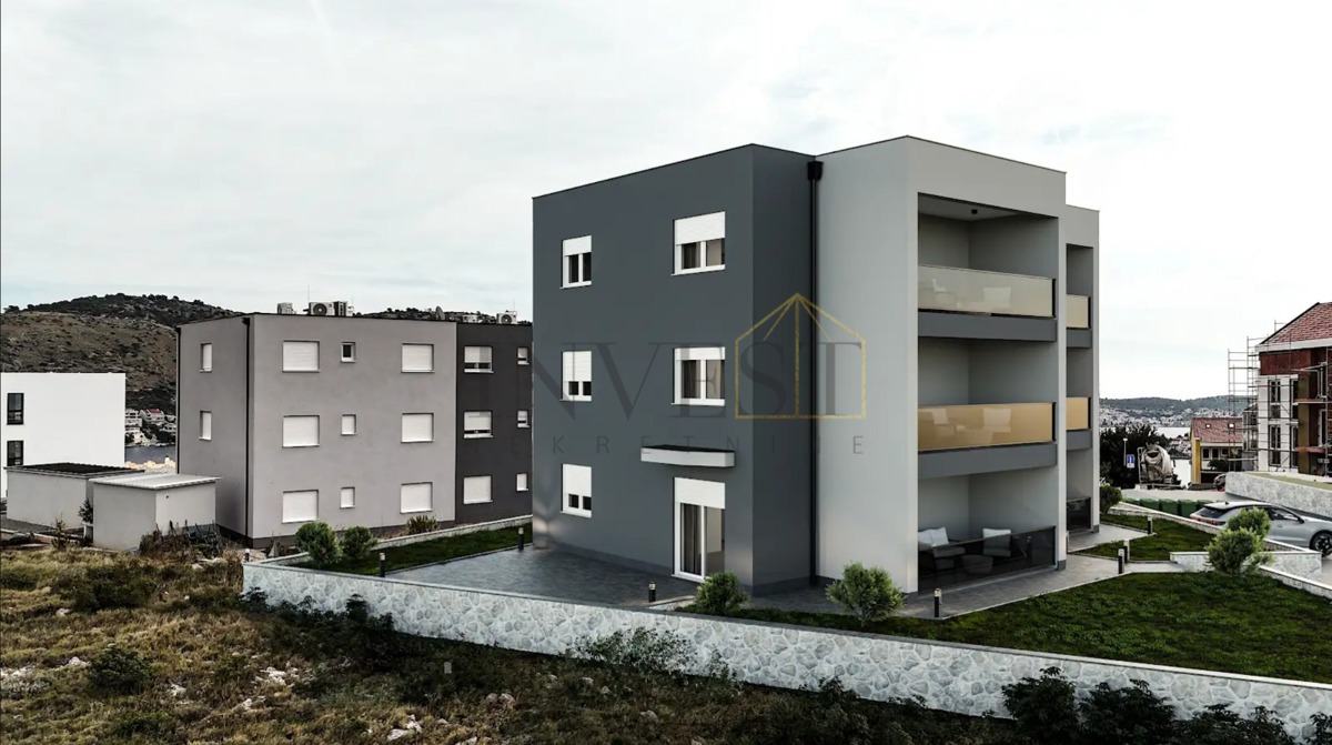 Appartamento In vendita - ŠIBENSKO-KNINSKA ROGOZNICA