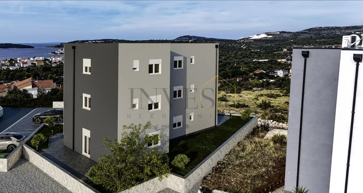Appartamento In vendita - ŠIBENSKO-KNINSKA ROGOZNICA