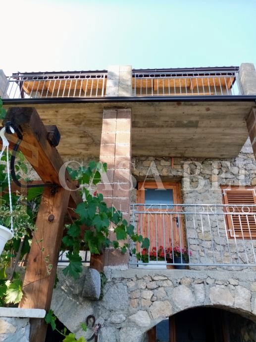 Haus Zu verkaufen - Primorsko-goranska Vinodolska Općina - foto 1/13