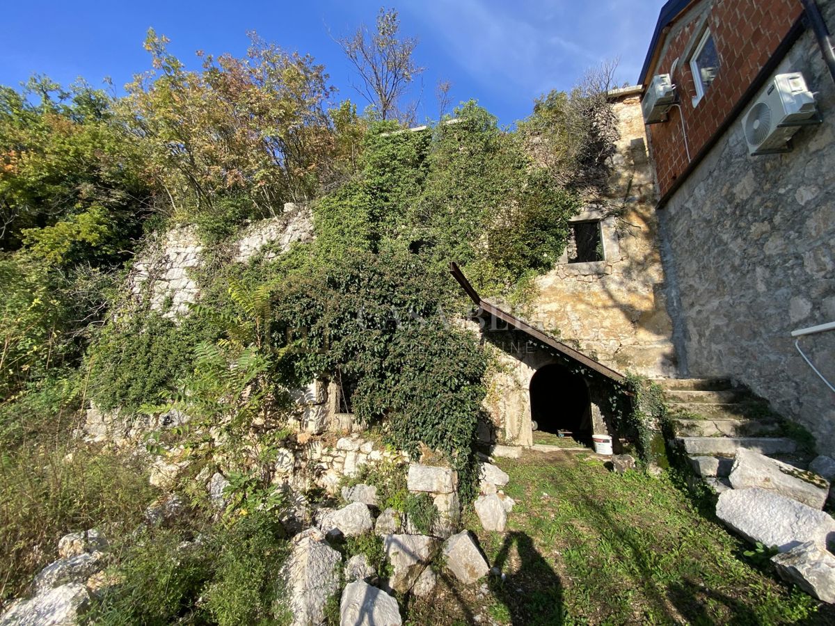 Haus Zu verkaufen - Primorsko-goranska Vinodolska Općina - foto 1/11