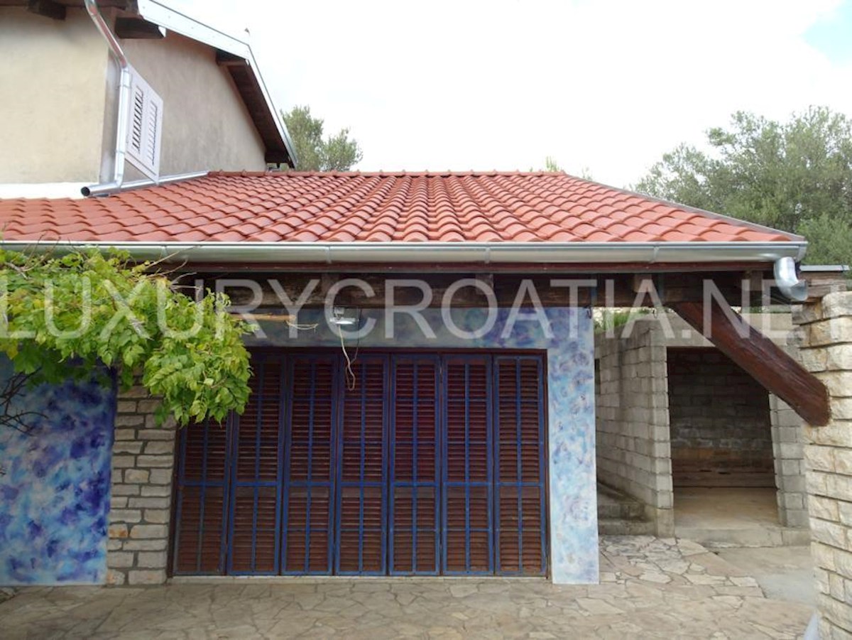 House For sale - ZADARSKA NIN