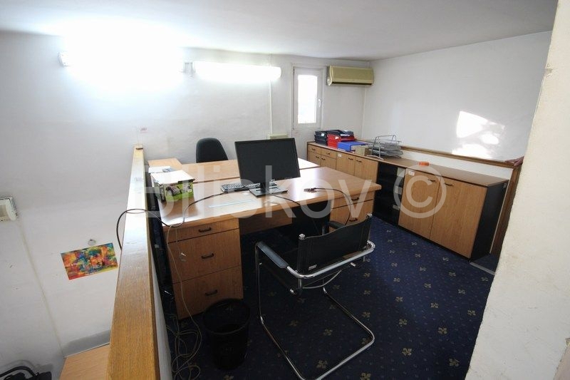 Locaux commerciaux À vendre - SPLITSKO-DALMATINSKA SPLIT
