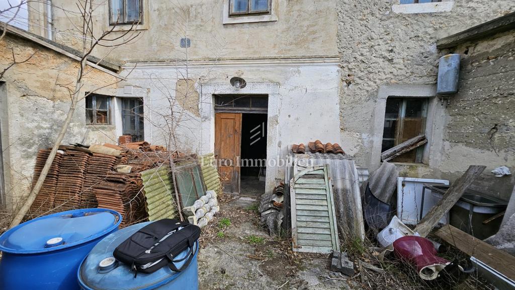 Kuća Na prodaju - PRIMORSKO-GORANSKA VINODOLSKA OPĆINA