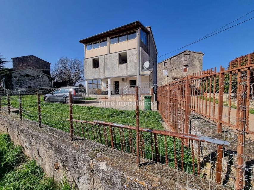 House For sale - Istarska Višnjan - foto 2/32