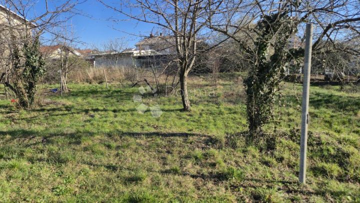 Land for sale 1700 m² – Viškovo