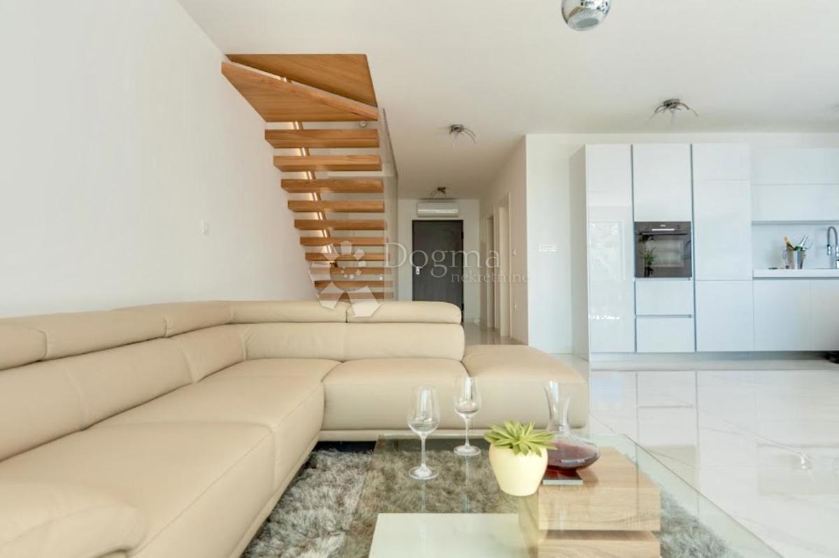Haus Zu verkaufen - PRIMORSKO-GORANSKA MATULJI