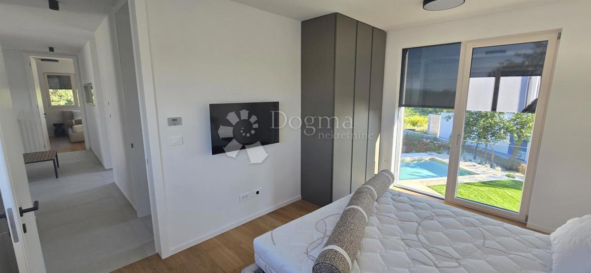 House For sale - ISTARSKA SVETI LOVREČ