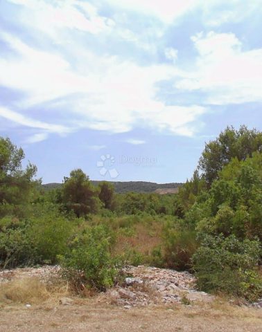 Land for sale 1837 m² – Šibenik