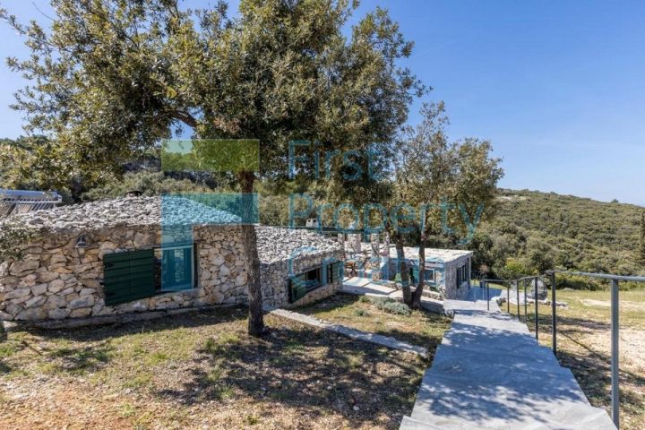 Casa In vendita - Splitsko-dalmatinska Brač - foto 4/16
