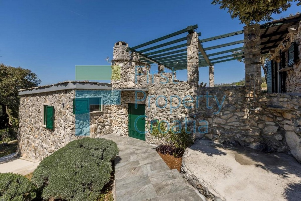 Haus Zu verkaufen - SPLITSKO-DALMATINSKA BRAČ