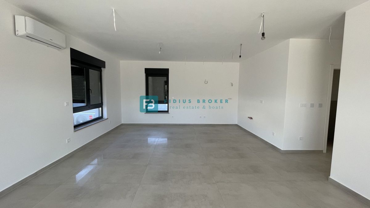 Flat For sale - ŠIBENSKO-KNINSKA TRIBUNJ