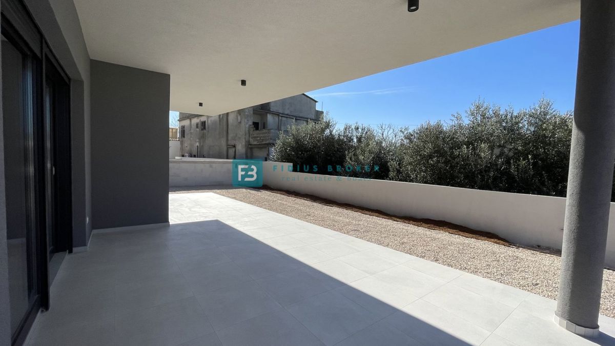 Flat For sale - ŠIBENSKO-KNINSKA TRIBUNJ
