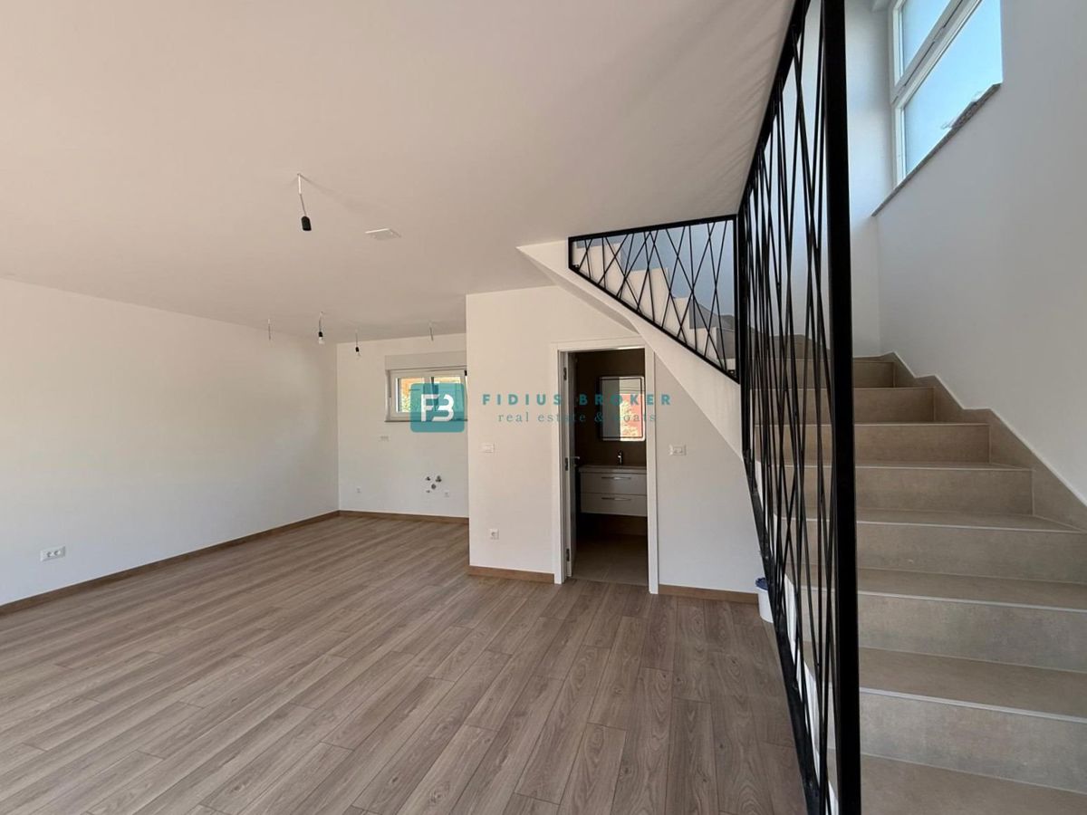 Flat For sale - ŠIBENSKO-KNINSKA VODICE
