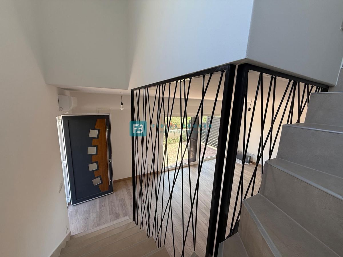Flat For sale - ŠIBENSKO-KNINSKA VODICE