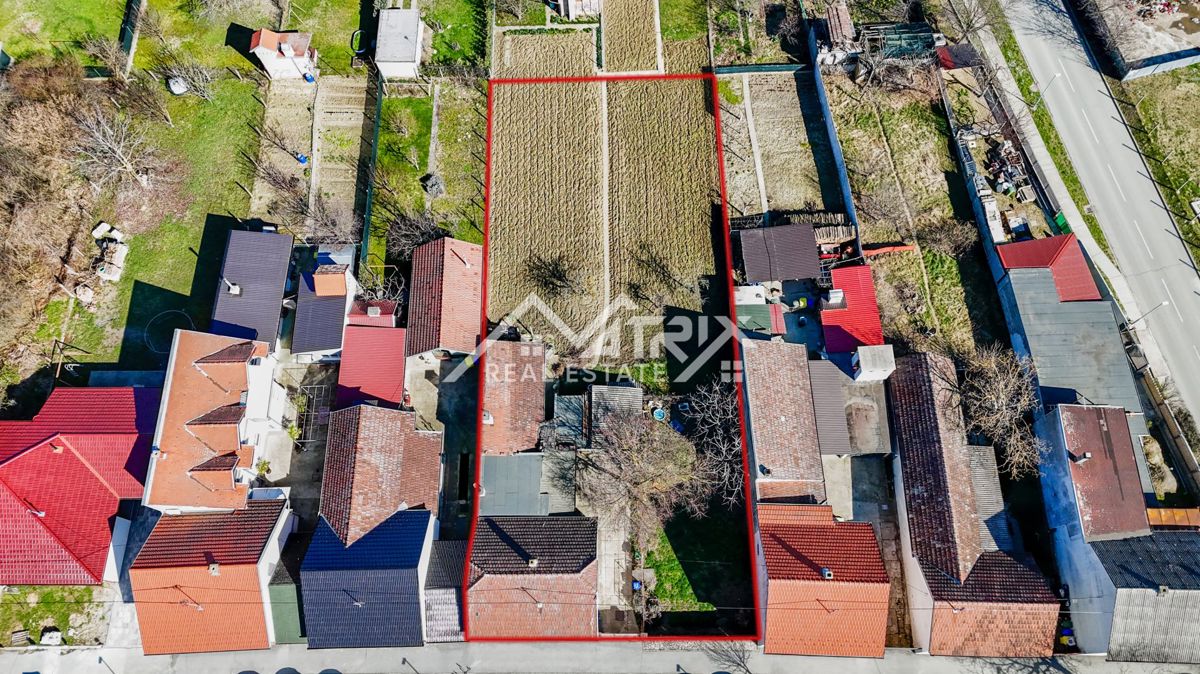 Kuća Na prodaju - OSJEČKO-BARANJSKA OSIJEK