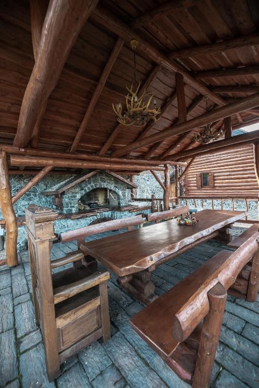 Haus Zu verkaufen - PRIMORSKO-GORANSKA RAVNA GORA