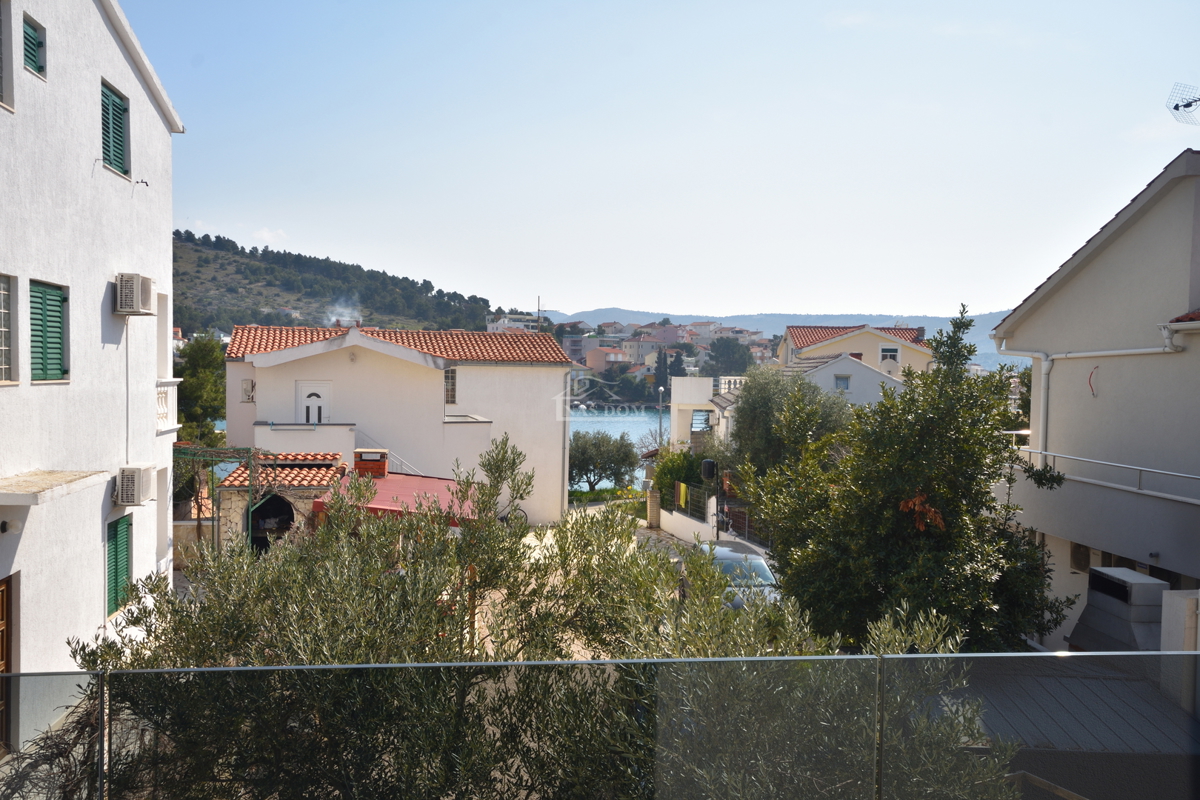 Haus Zu verkaufen - ŠIBENSKO-KNINSKA ŠIBENIK