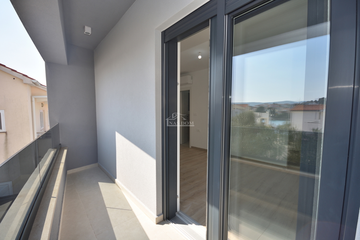 Haus Zu verkaufen - ŠIBENSKO-KNINSKA ŠIBENIK