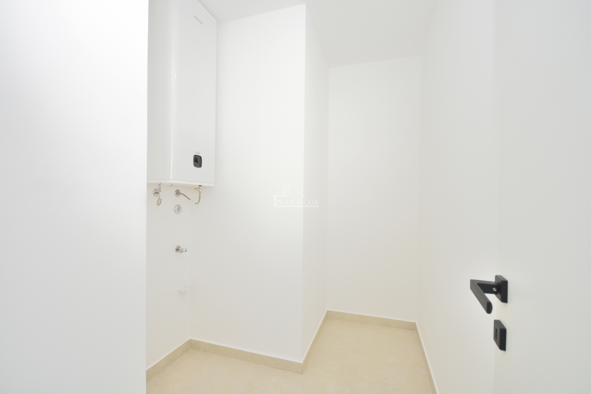 Haus Zu verkaufen - ŠIBENSKO-KNINSKA ŠIBENIK