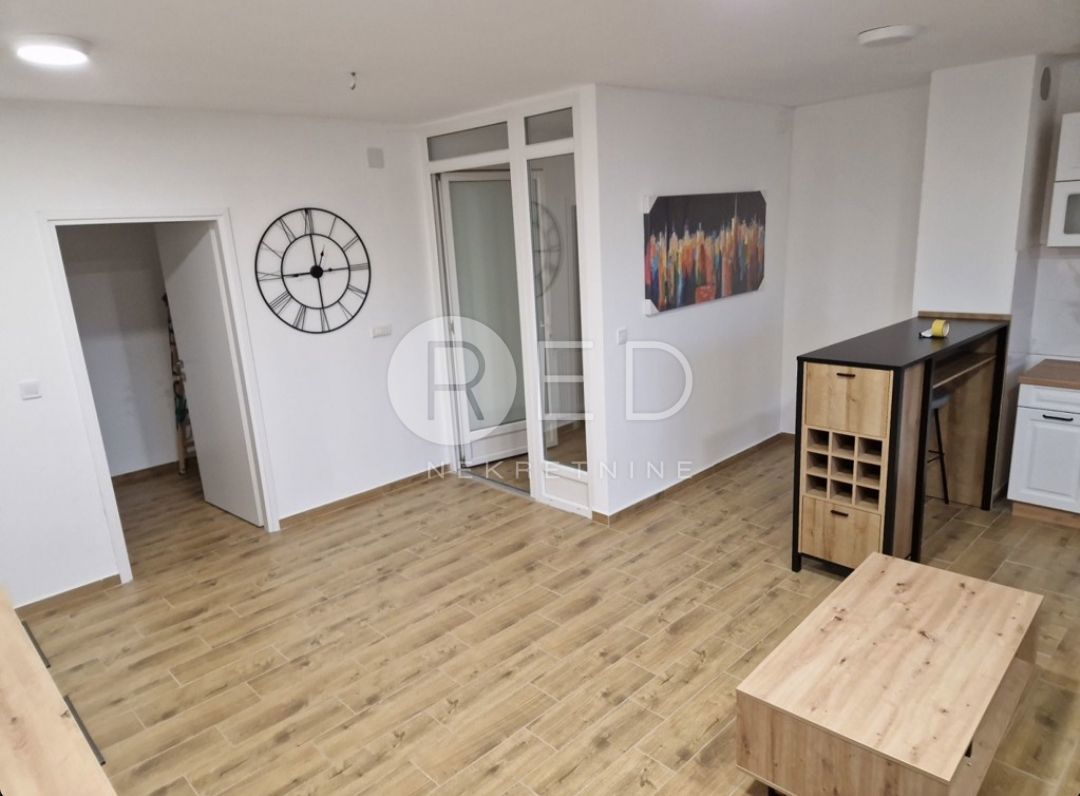 Appartement À vendre - OSJEČKO-BARANJSKA OSIJEK