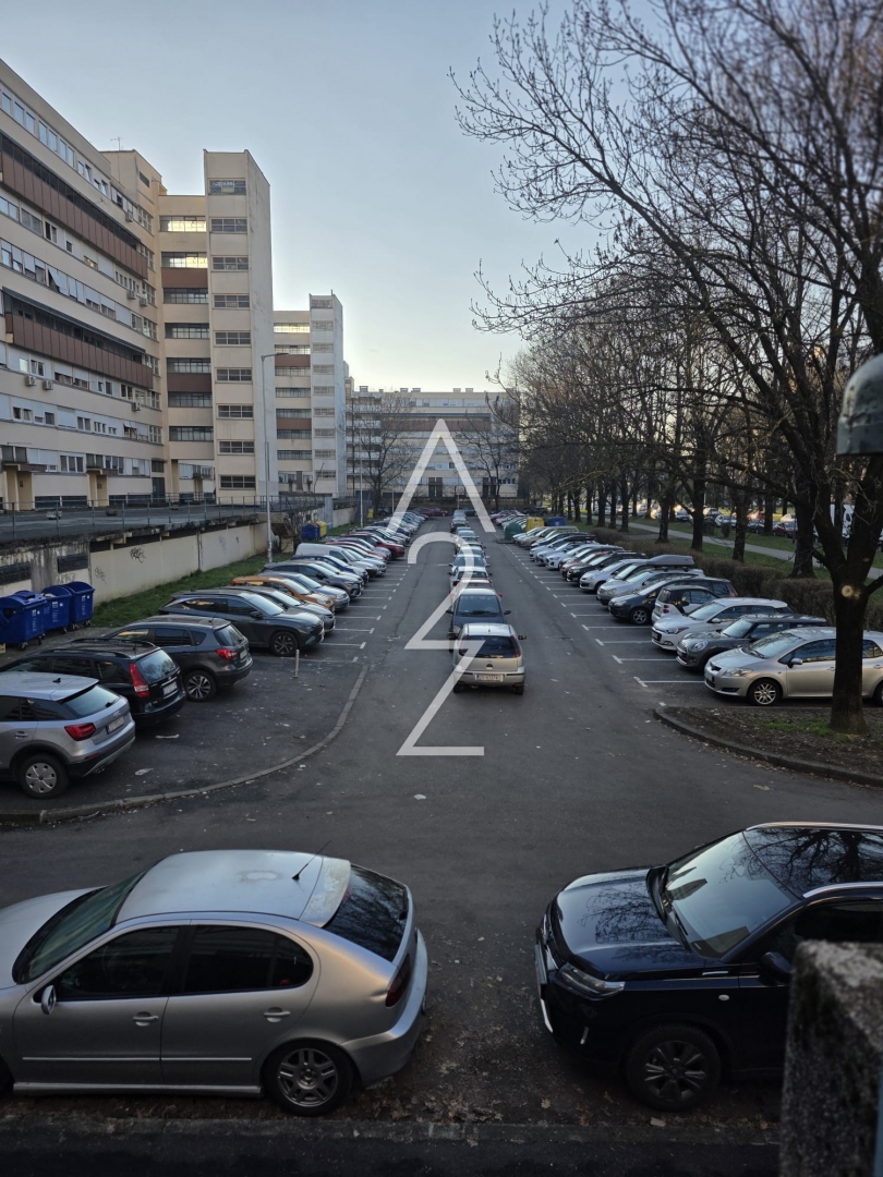 Mieszkanie Na sprzedaż - GRAD ZAGREB ZAGREB