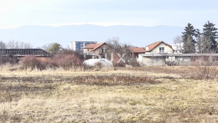 Terrain à vendre 3600 m² – Zagreb