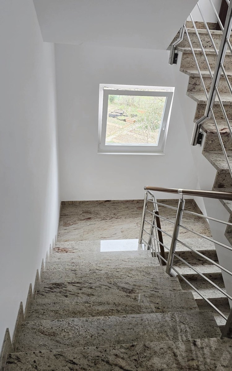 Apartma Za najem - SPLITSKO-DALMATINSKA PODSTRANA
