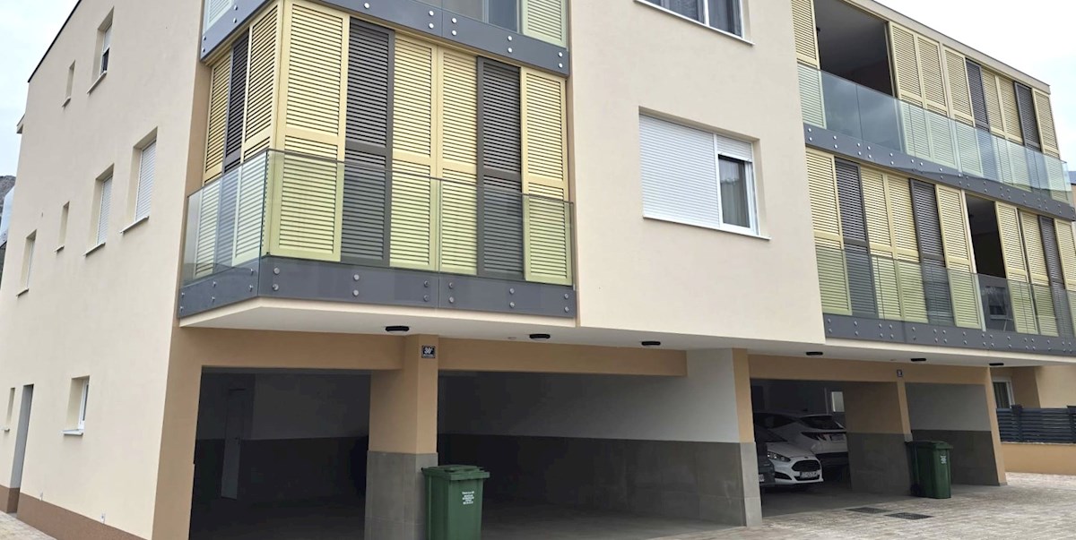 Apartma Za najem - SPLITSKO-DALMATINSKA PODSTRANA