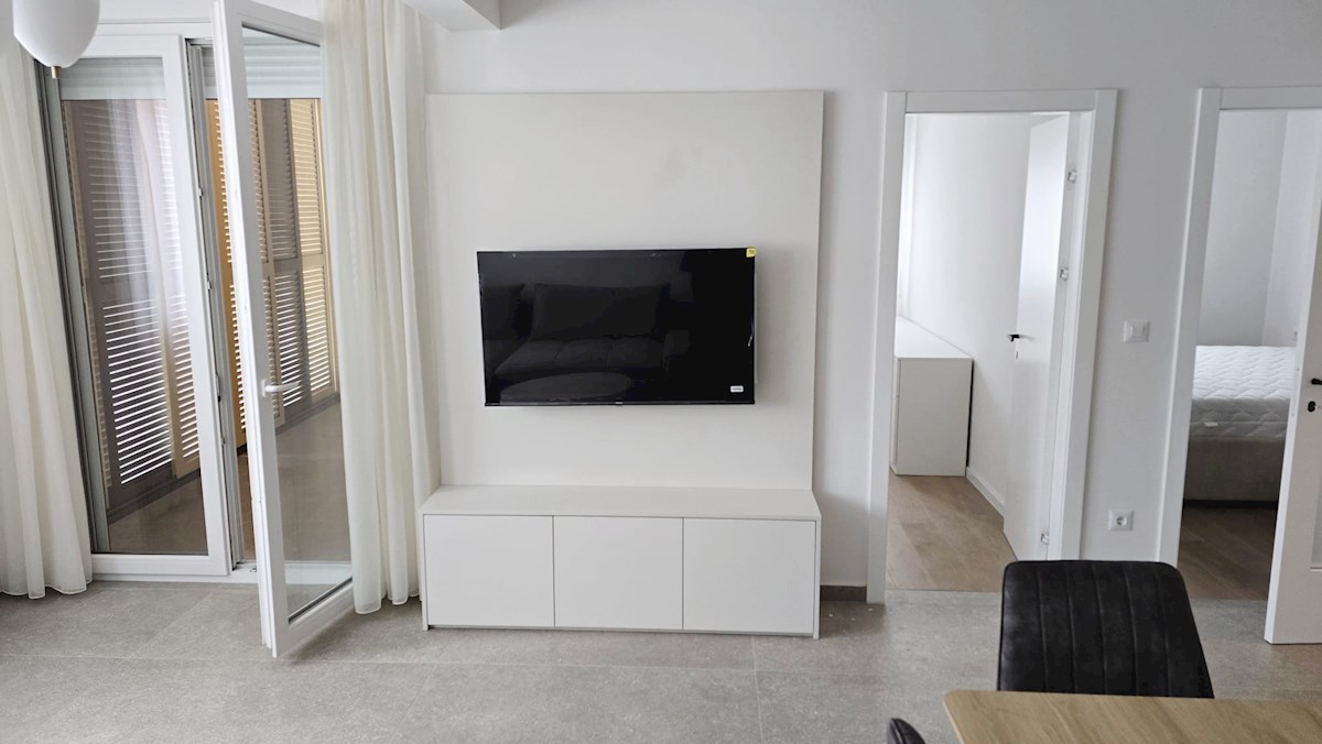 Apartma Za najem - SPLITSKO-DALMATINSKA PODSTRANA