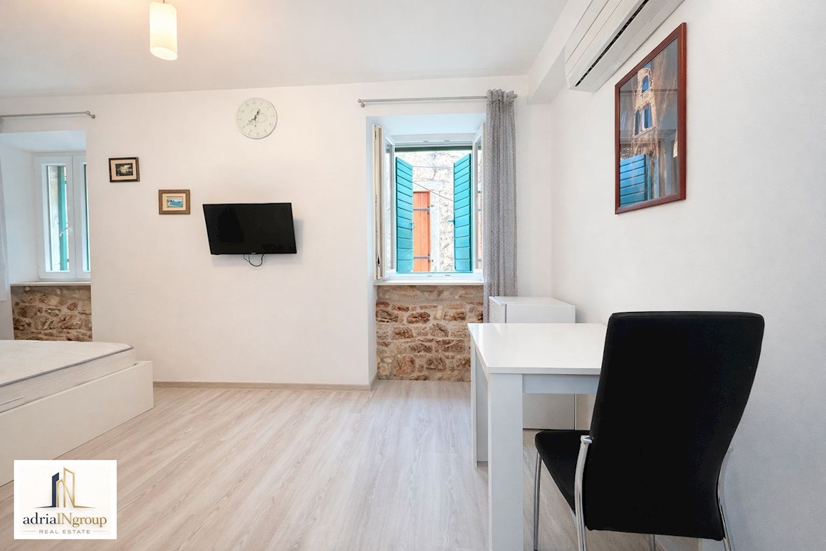 Flat For sale - SPLITSKO-DALMATINSKA SPLIT