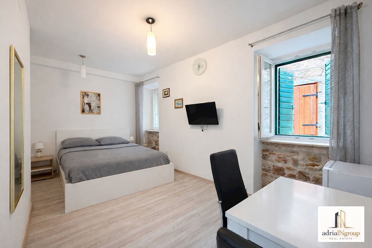 Flat For sale - SPLITSKO-DALMATINSKA SPLIT