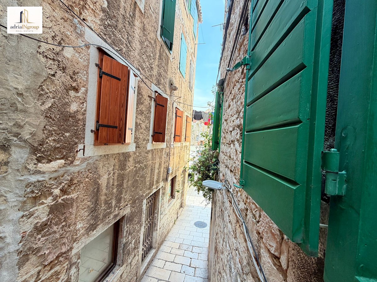 Flat For sale - SPLITSKO-DALMATINSKA SPLIT