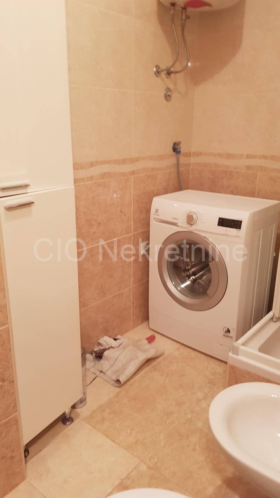 Flat For rent - SPLITSKO-DALMATINSKA SPLIT