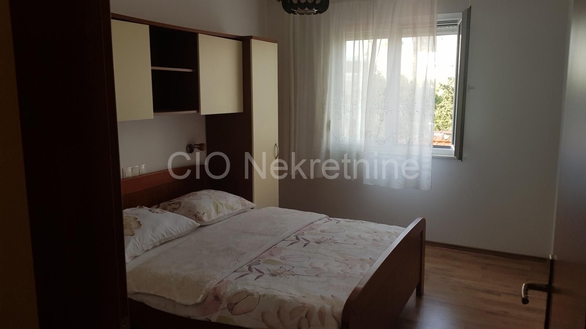 Flat For rent - SPLITSKO-DALMATINSKA SPLIT