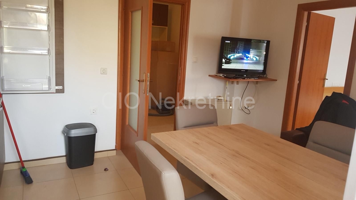 Flat For rent - SPLITSKO-DALMATINSKA SPLIT