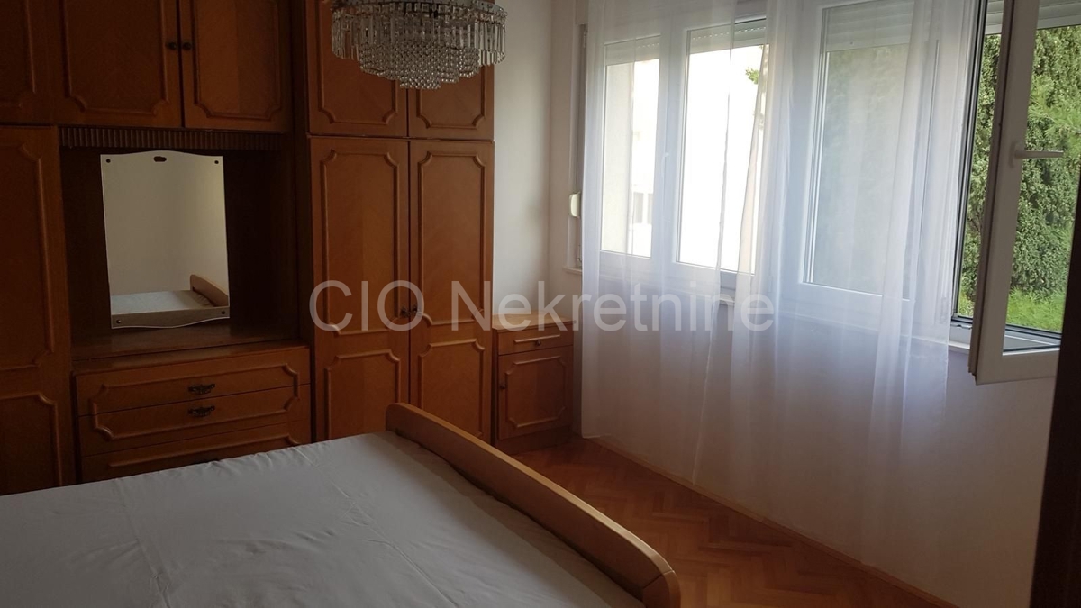 Flat For rent - SPLITSKO-DALMATINSKA SPLIT
