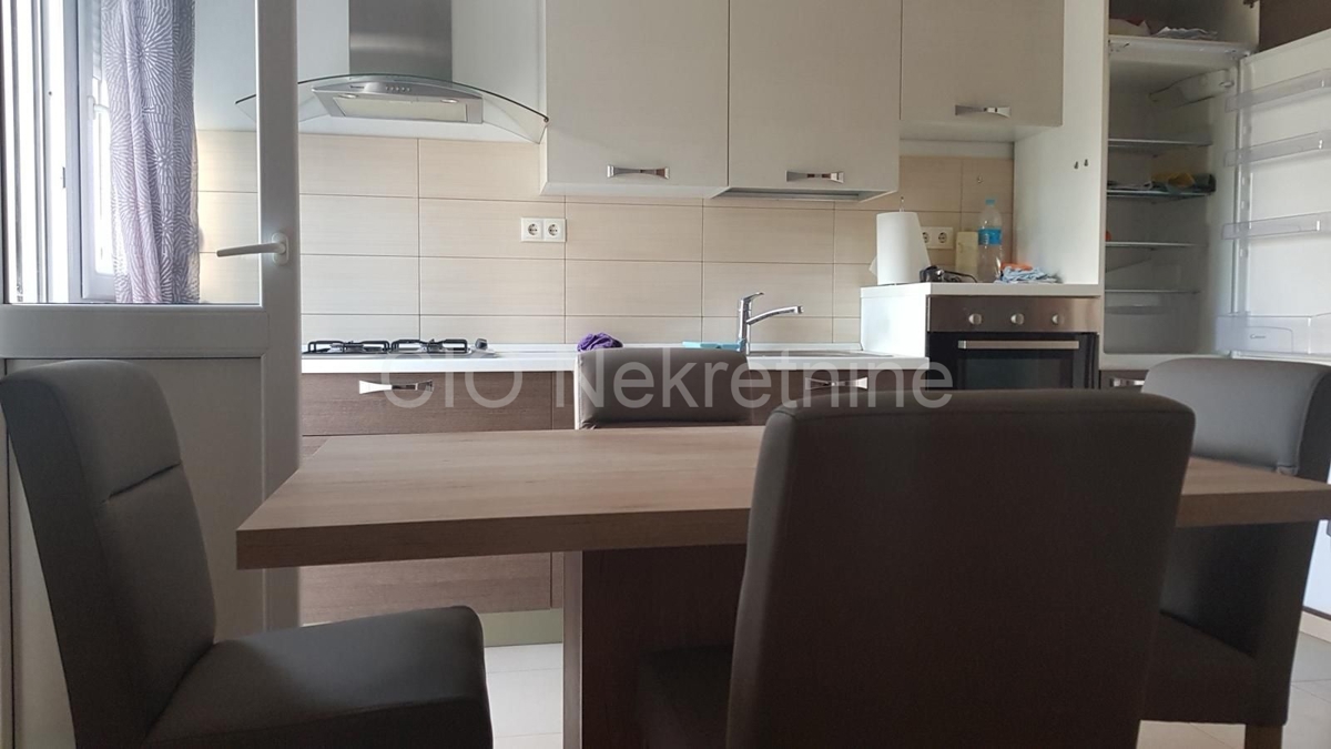 Flat For rent - SPLITSKO-DALMATINSKA SPLIT