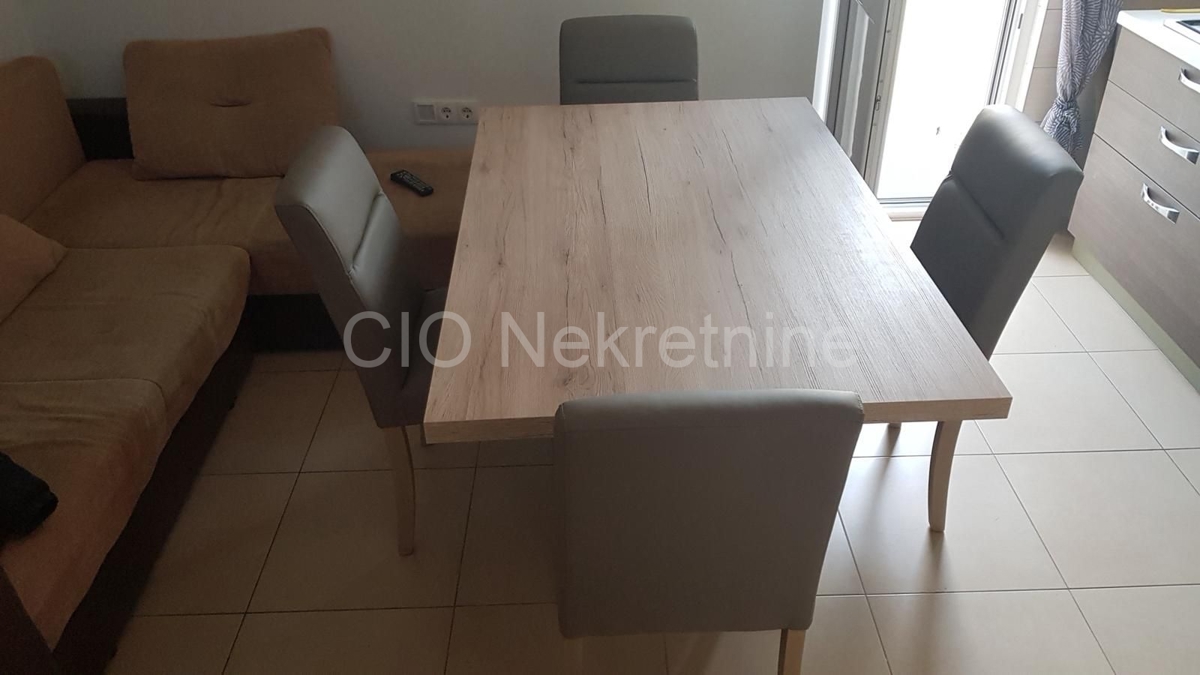 Flat For rent - SPLITSKO-DALMATINSKA SPLIT