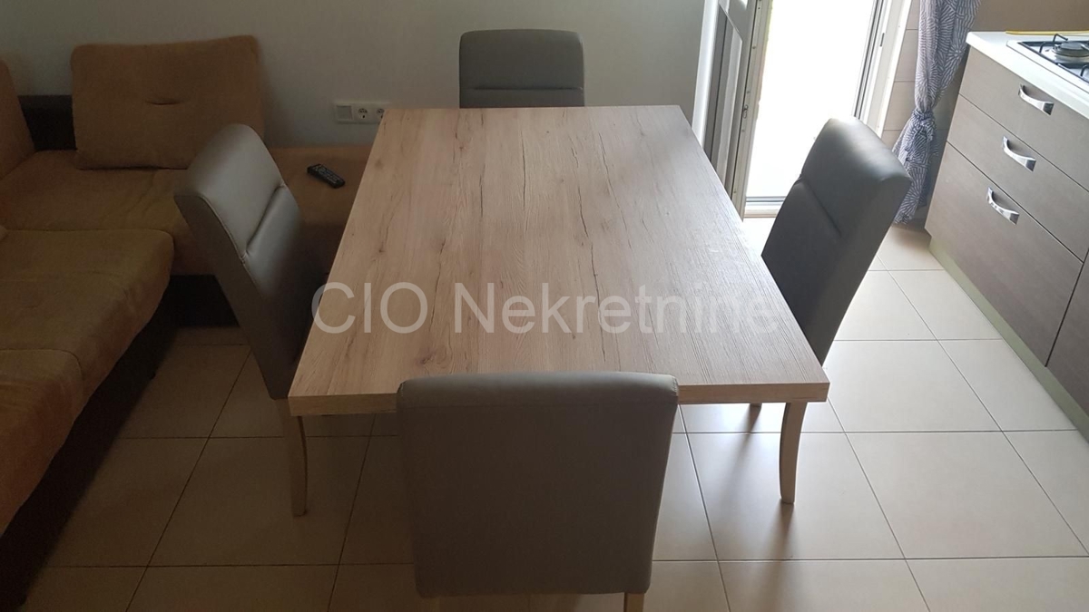 Flat For rent - SPLITSKO-DALMATINSKA SPLIT