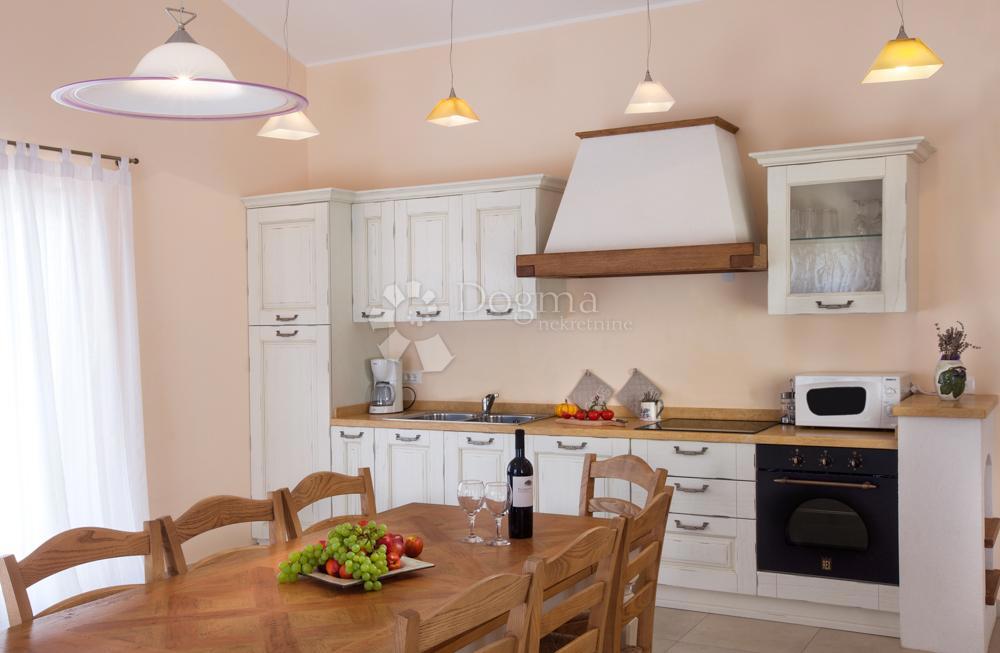 House For rent - ISTARSKA UMAG