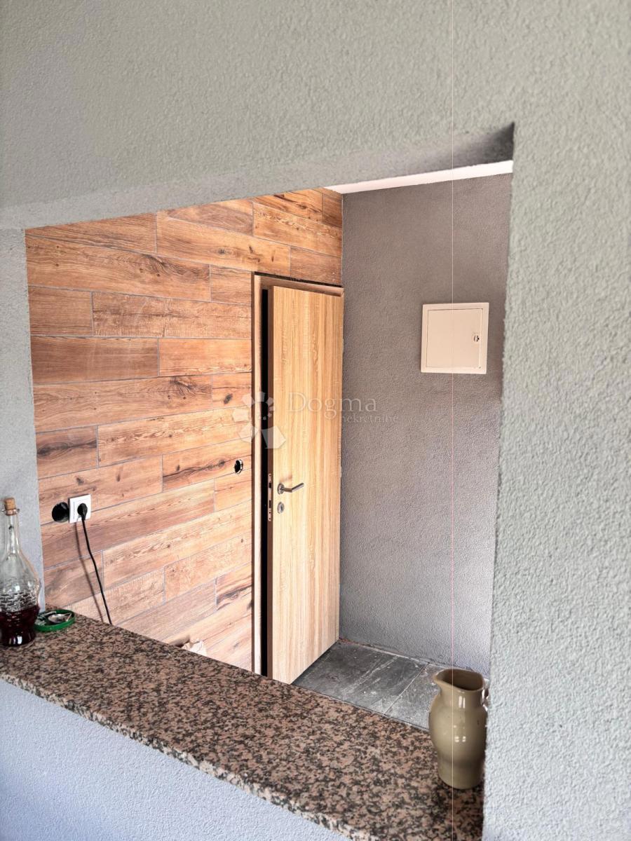 Hiša Na predaj - KRAPINSKO-ZAGORSKA BEDEKOVČINA