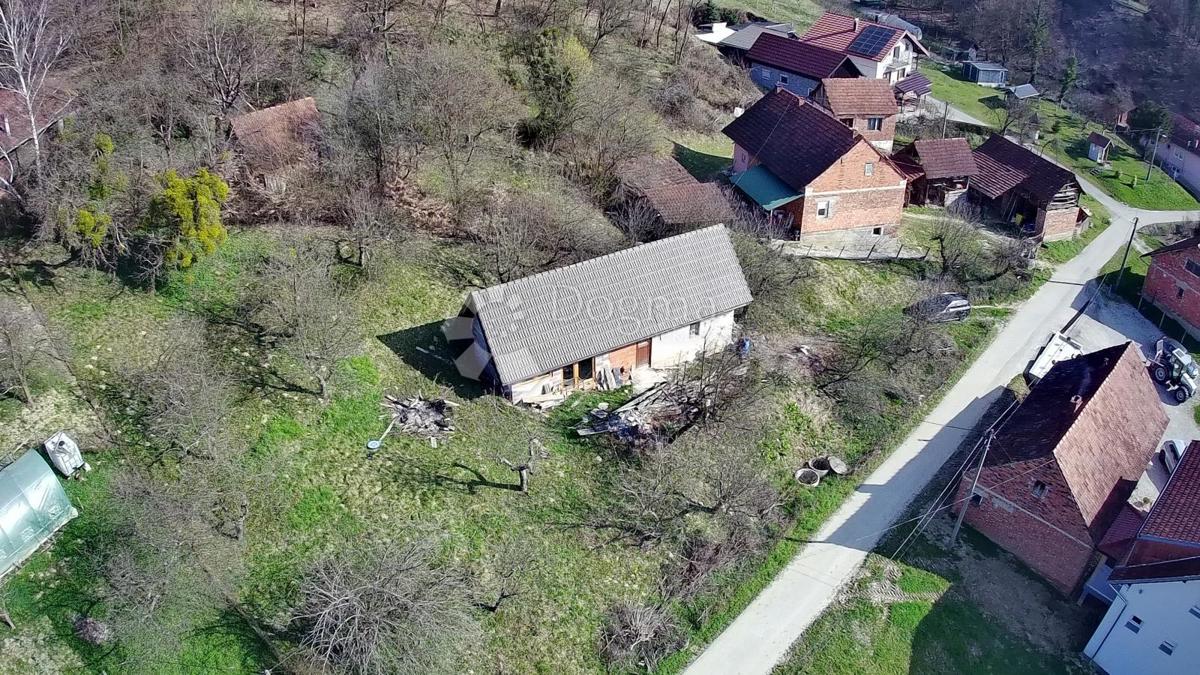 Hiša Na predaj - KRAPINSKO-ZAGORSKA BEDEKOVČINA