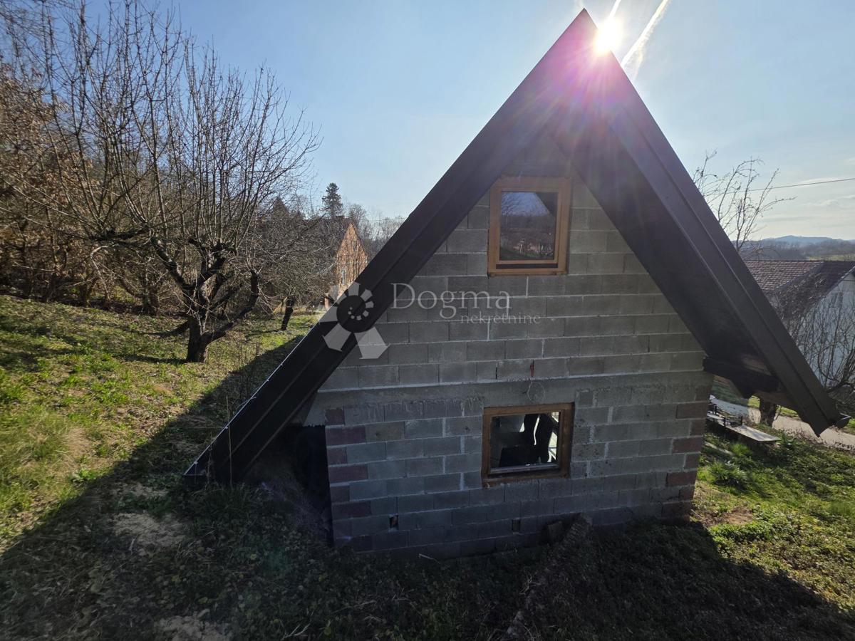 Hiša Na predaj - KRAPINSKO-ZAGORSKA BEDEKOVČINA