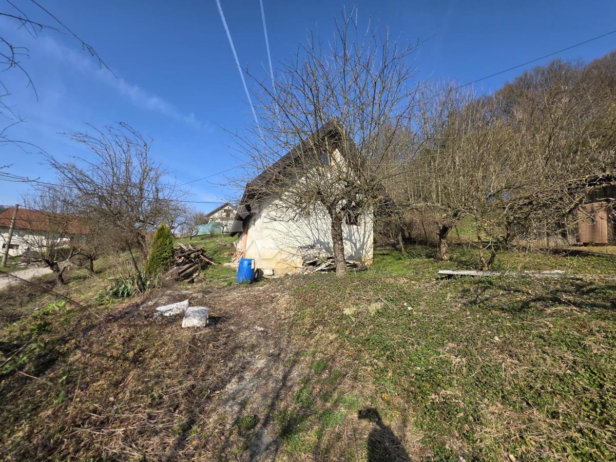 Hiša Na predaj - KRAPINSKO-ZAGORSKA BEDEKOVČINA