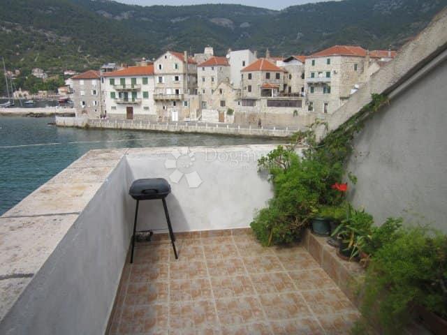 House For sale - SPLITSKO-DALMATINSKA VIS