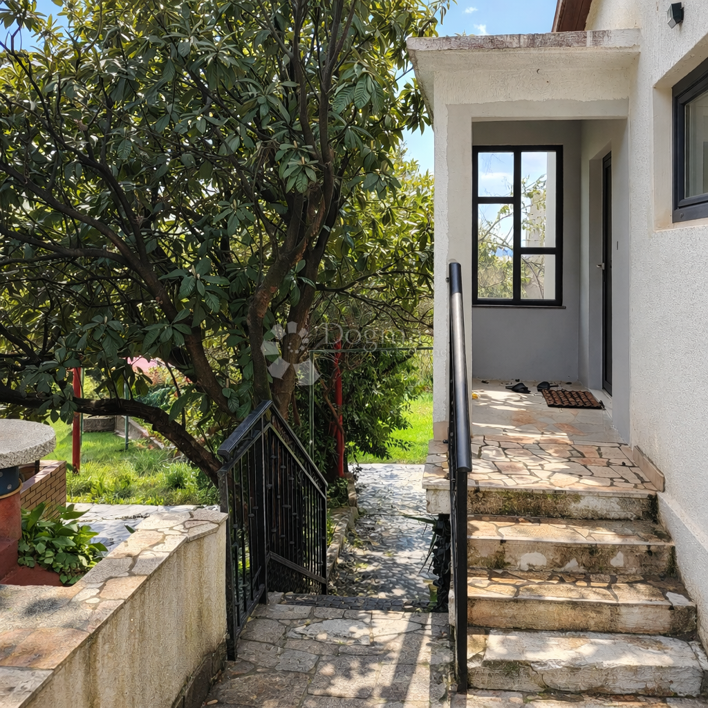 Haus Zu verkaufen - SPLITSKO-DALMATINSKA SPLIT