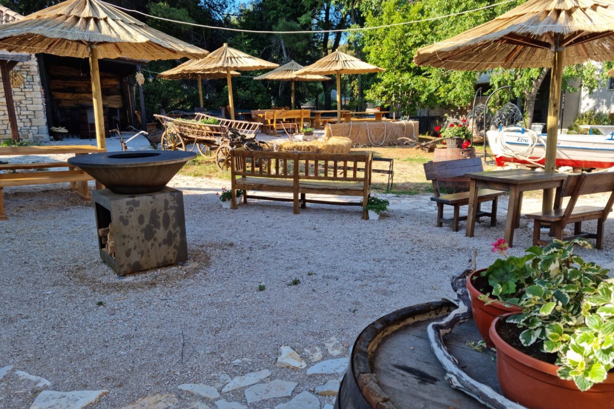 Komerční Na prodej - Istarska Lanišće - foto 3/7