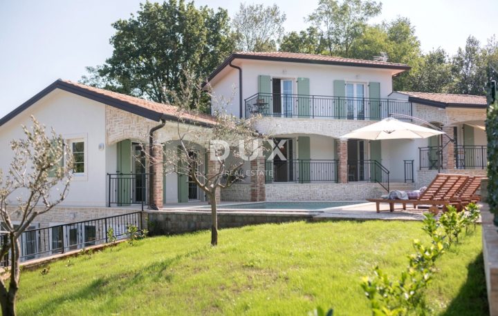 Kuća na prodaju 253 m² – Vižinada