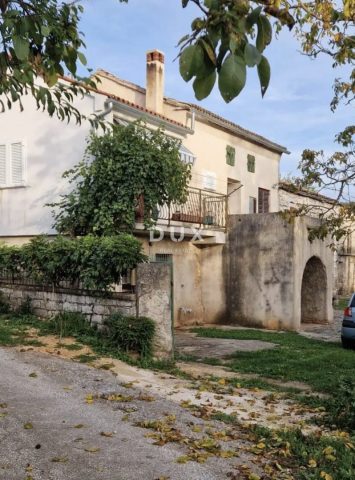 Kuća na prodaju 230 m² – Kanfanar