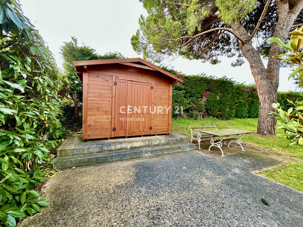 House For sale - ISTARSKA NOVIGRAD